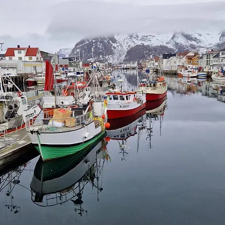I Banhammaren Med Balkong * Henningsvær