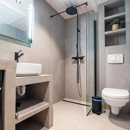 I Banhammaren Med Balkong Apartamento *