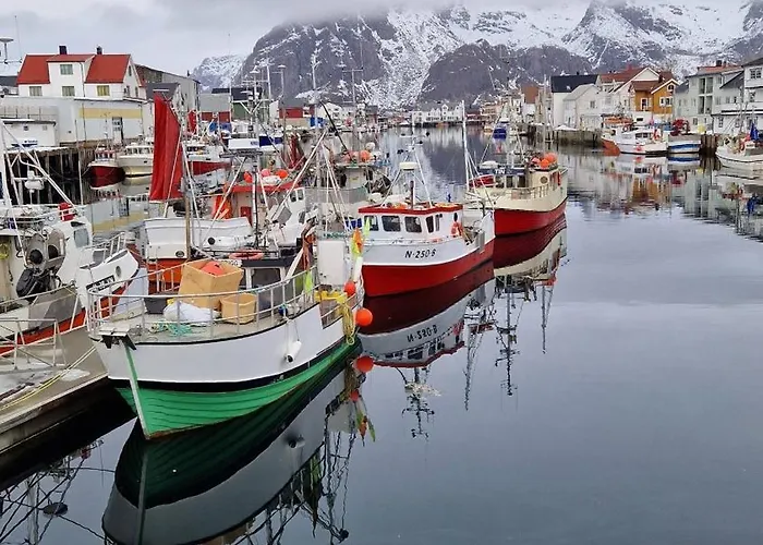 I Banhammaren Med Balkong * Henningsvær
