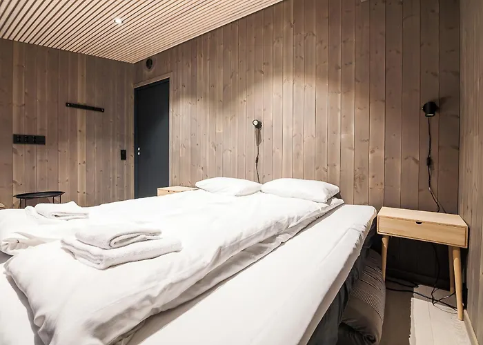 I Banhammaren Med Balkong * Henningsvær